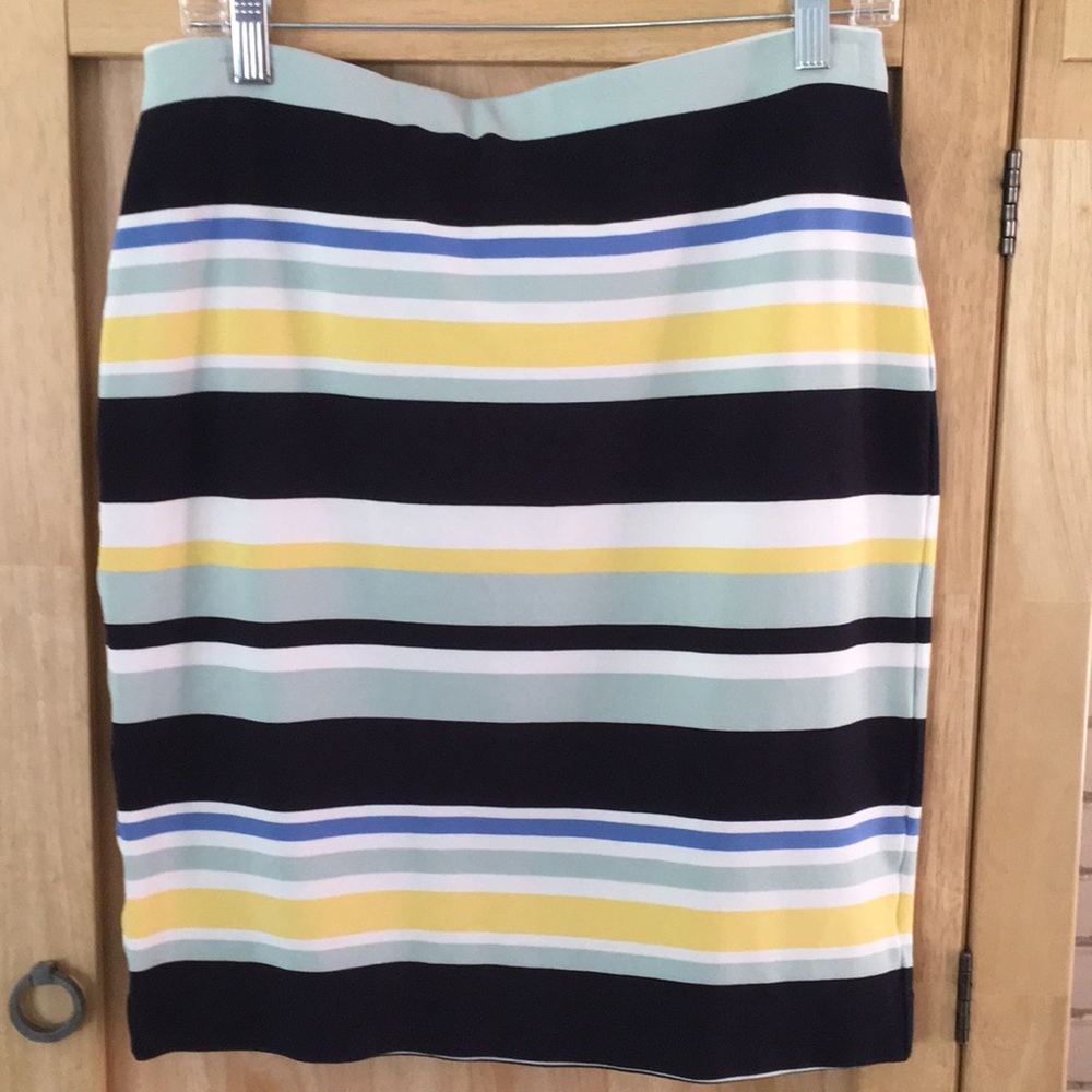 Ann Taylor casual skirt